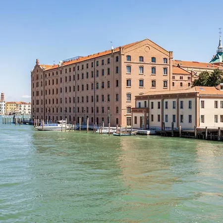 Molino Stucky Apartment