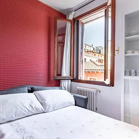 Venezia-san Marco View On Luxury Shopping Street Apartment *