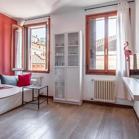 Venezia-san Marco View On Luxury Shopping Street Apartment