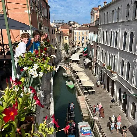 Residenza De L'osmarin Affittacamere Venezia