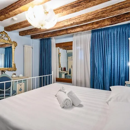 Piccolo Vecellio Hotel *