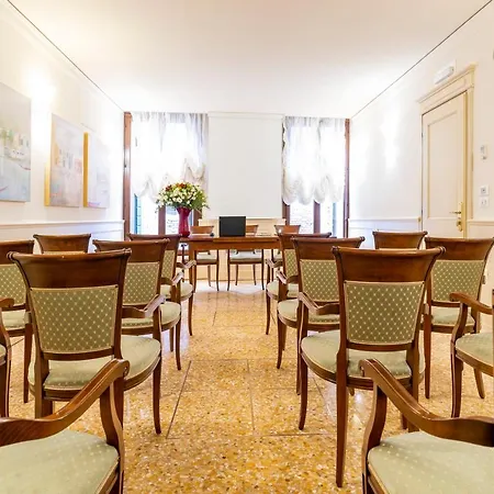 Hotel Bella 4*