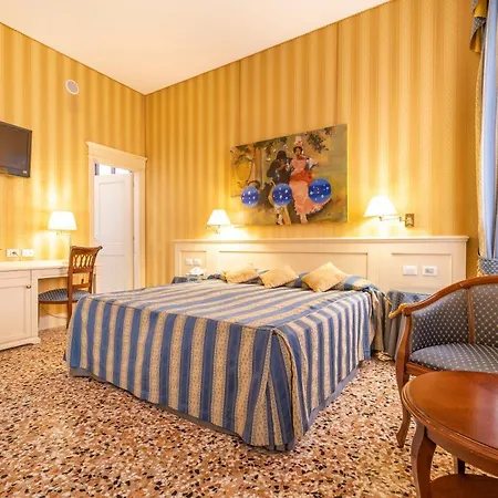 Hotel Bella