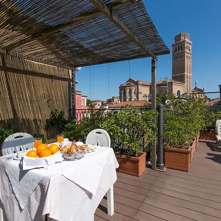 Hotel Pantalon 3*