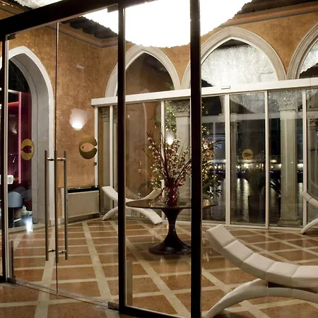 Hotel Sina Centurion Palace