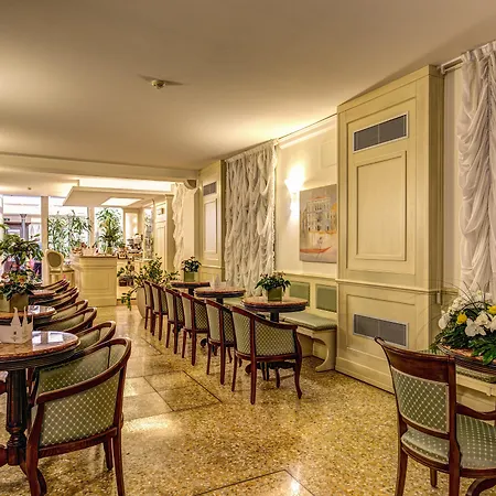 Bella Hotel 4*