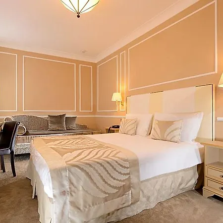 Nuovo Teson Hotell 3*