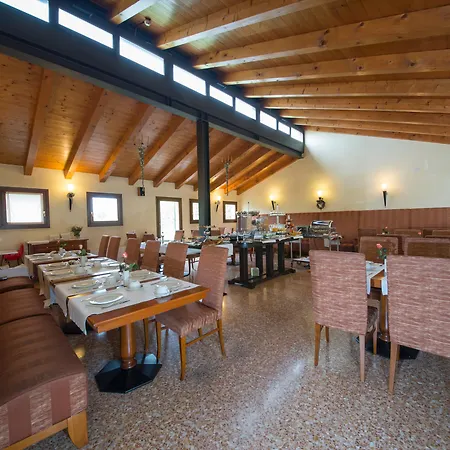 Venice Airport 4* Tessera
