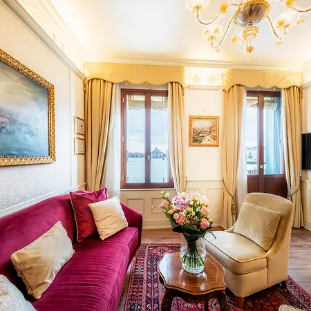 Monaco & Grand Canal 4* Velence