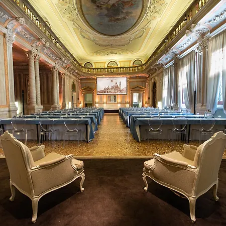 Szálloda Monaco & Grand Canal 4*