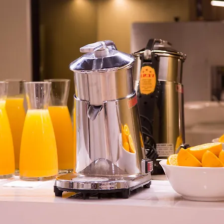 Hotel Bw Premier Collection Chc Continental 4*