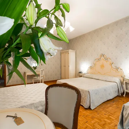 Palazzo Guardi 3* Venecia