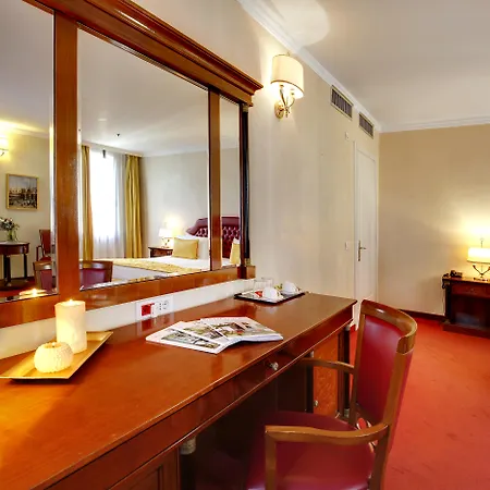 Dona Palace 4*