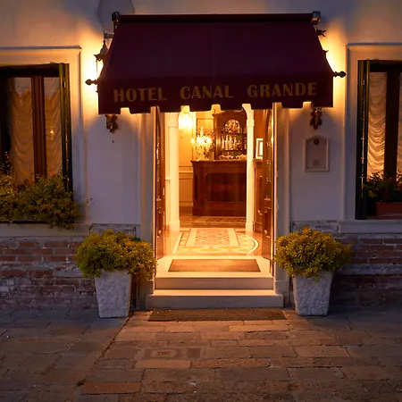 Canal Grande 4* ונציה