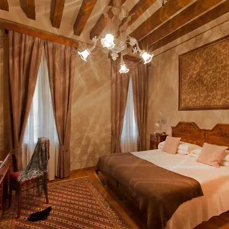 Saturnia & International Hotel