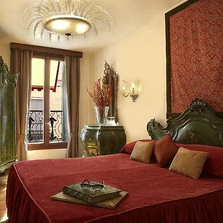 Saturnia & International Hotel 4*
