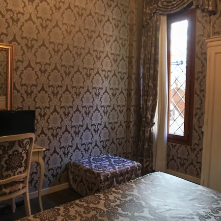 Bridge Hotel 3*
