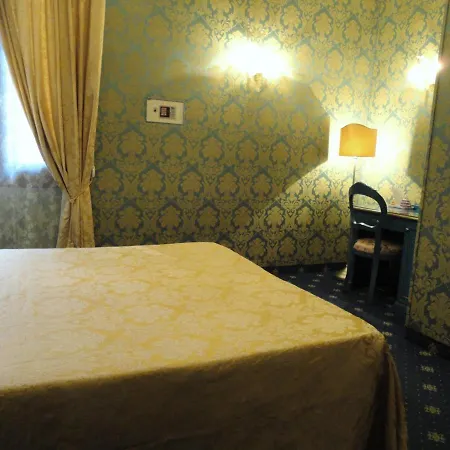 Residenza Ca' San Marco Otel 3*
