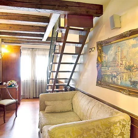 Palazzo La Scala Guest house