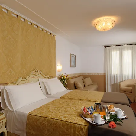 Unahotels Ala Venezia-adults 16
