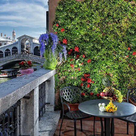 Rialto Hotel 4*