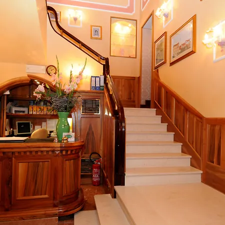 Hotel Castello 3*