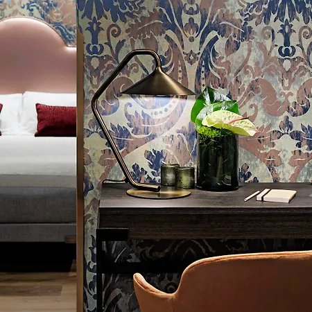 American-dinesen Hotel