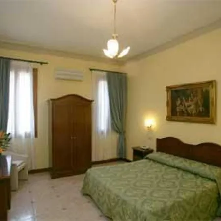 Hotel Florida
