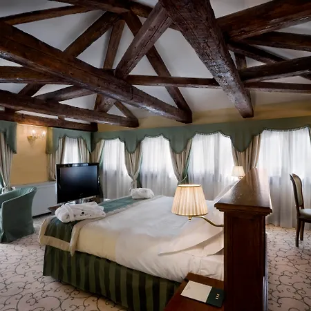 Maison | Esperienze 4* Benátky