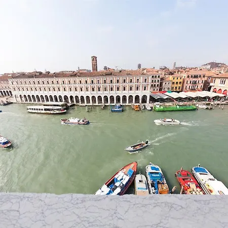 Ai Santi Apostoli Venecia