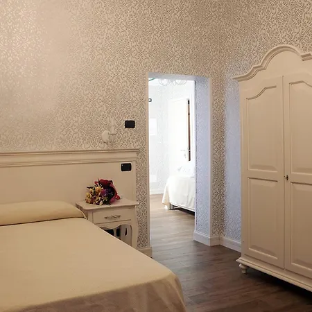 Charming Palace Santa Fosca 3* ונציה