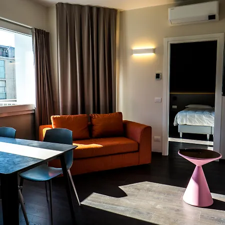 公寓式酒店 Venice Terminal & 4*