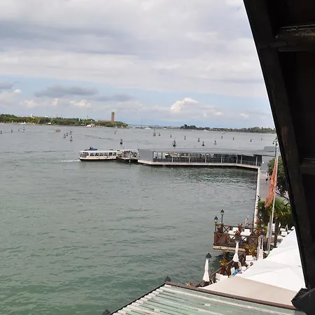 Hotel Laguna 4*