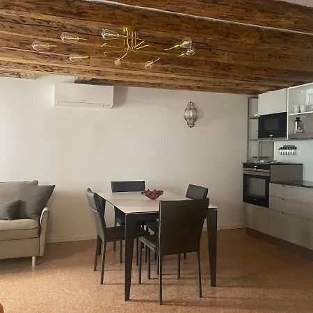 Apartment Ca' Ai Sospiri *