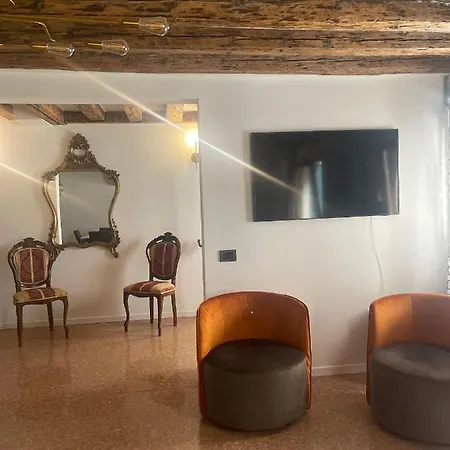 Ca' Ai Sospiri Apartment