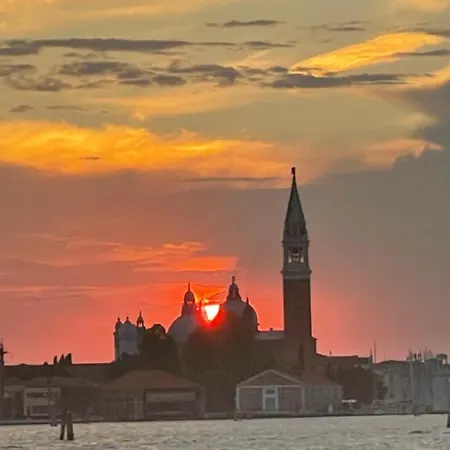 Ca' Ai Sospiri * Venice