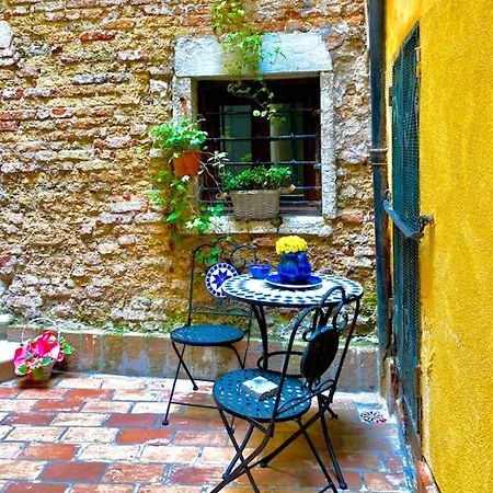 Residenza De L'osmarin Affittacamere *