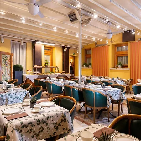 Отель Santa Marina 4*