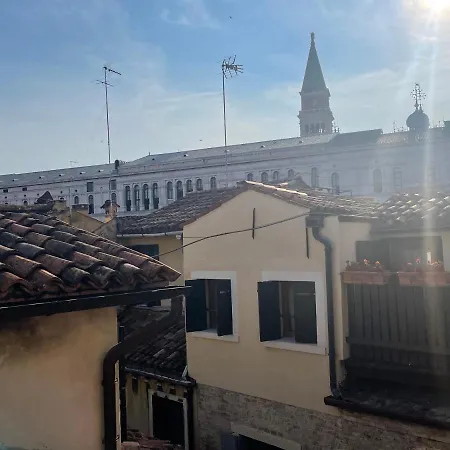 Apartment Ca' Ai Sospiri
