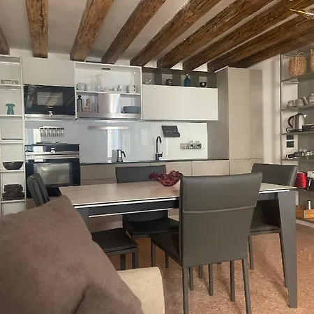 Ca' Ai Sospiri Apartment Venice
