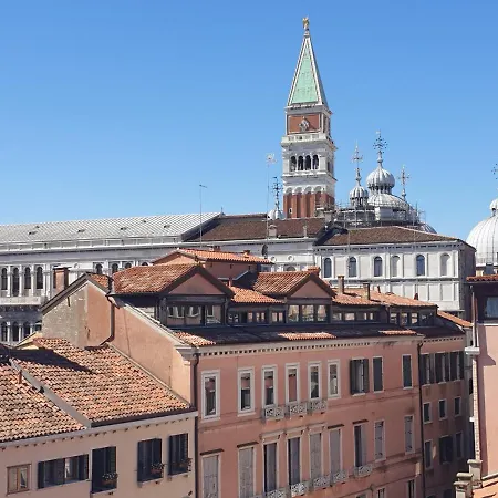 Residenza Tiziana Apartment Venice