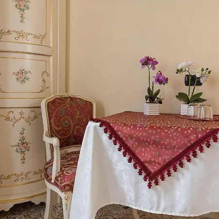 Venice Inn Guest house