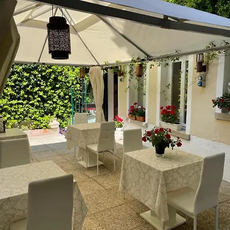 Hotel Apostoli Garden Venice