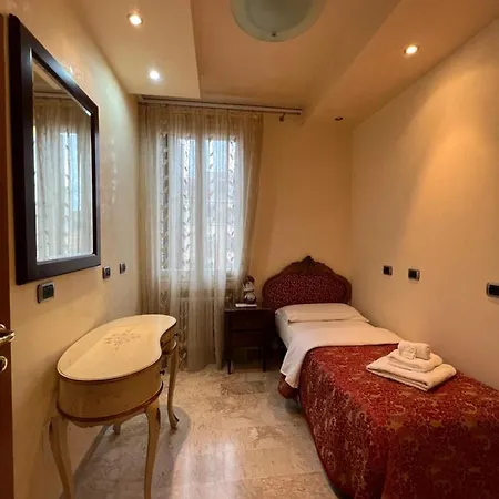 Inn Venice Venice