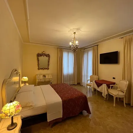 Inn Venice