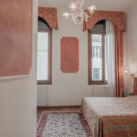 Al Sotoportego Hotel Benátky