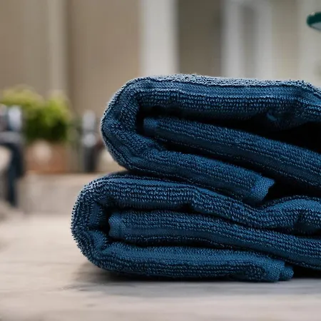 Ricco Di Comfort, Grande, Luminoso E Comodo Appartamento *