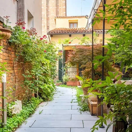 Apartment Al Campanile Madonna Dell'orto Venice