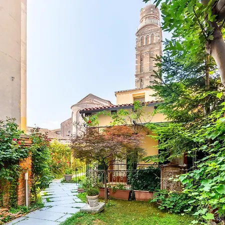 Al Campanile Madonna Dell'orto Apartment
