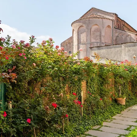 Al Campanile Madonna Dell'orto Apartment *